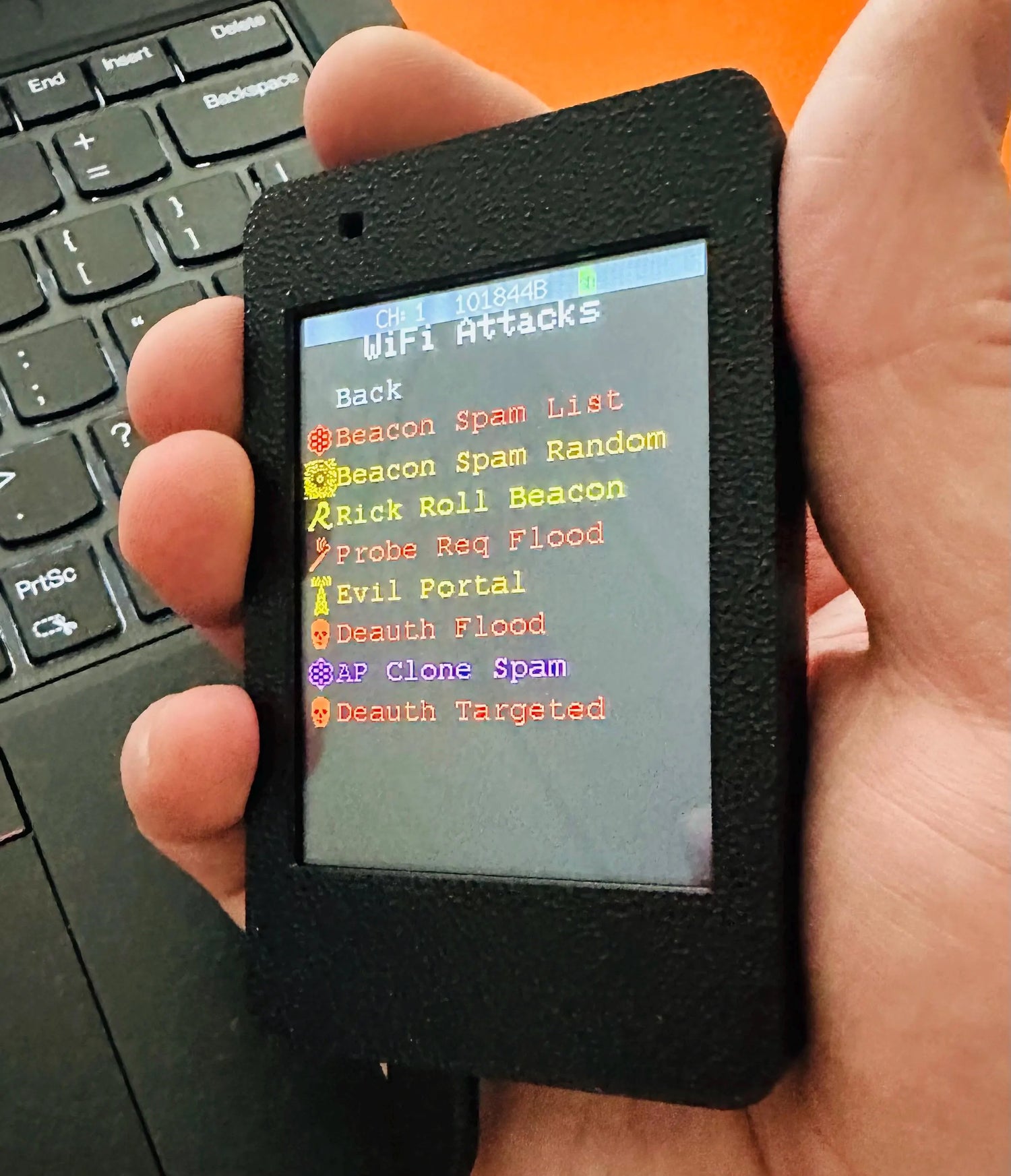 ESP32 Ultra Marauder – Compact WiFi & Bluetooth Analysis Tool pwnagotchi